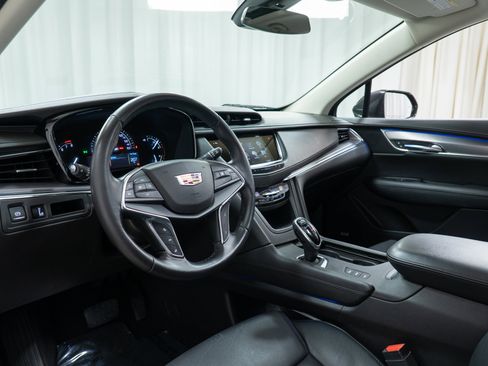Used 2018 Cadillac XT5 Premium Luxury image 12