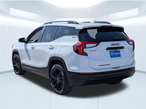 Used 2023 GMC Terrain SLE w/ Elevation Edition image 4