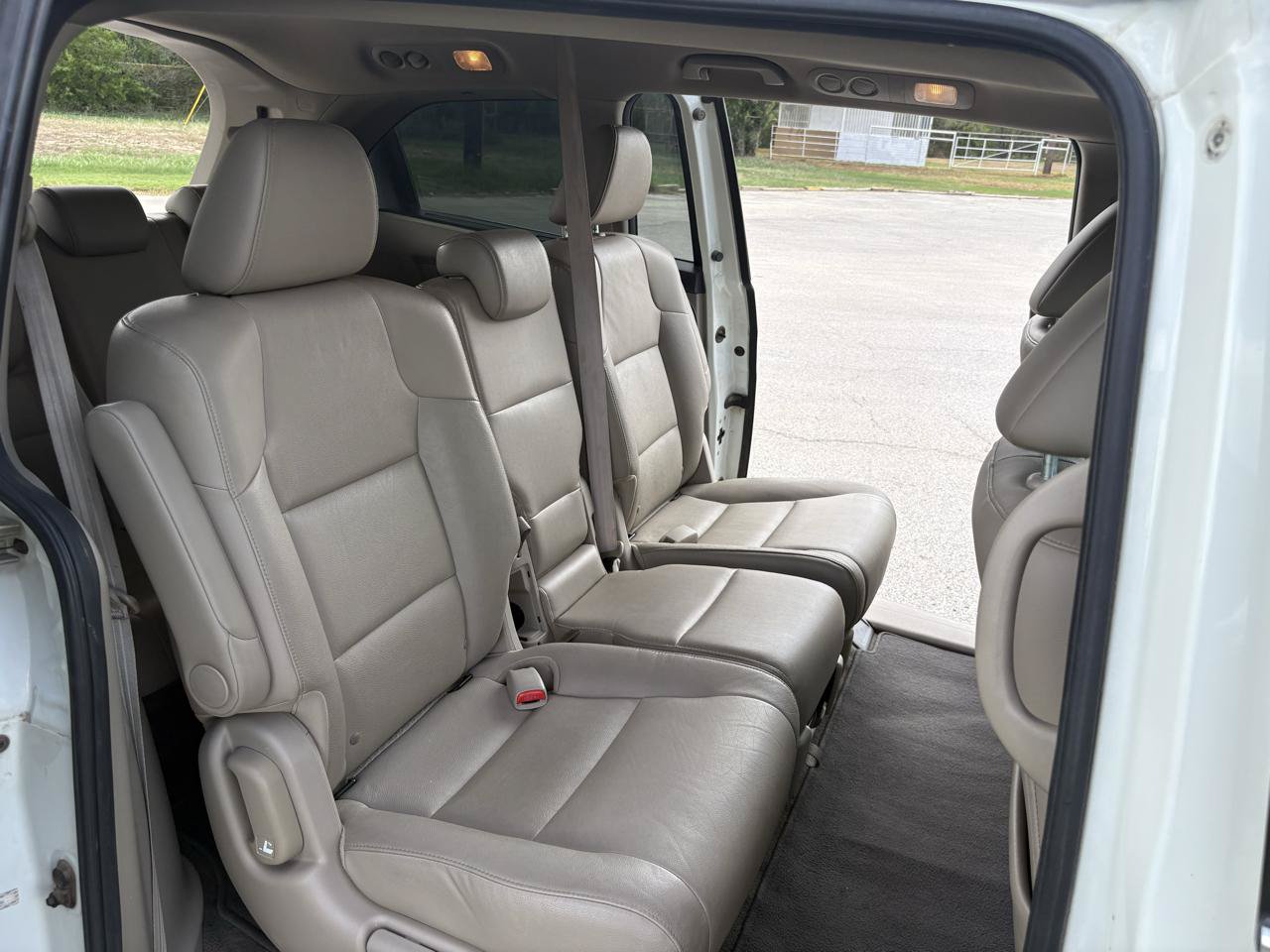 Used 2014 Honda Odyssey EX-L image 29