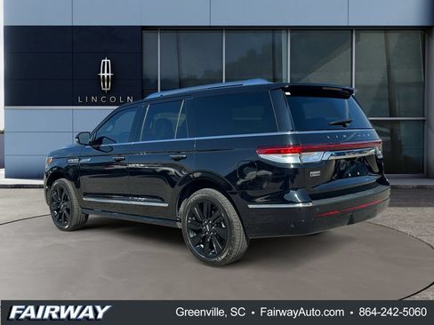Used 2023 Lincoln Navigator Reserve RWD image 3