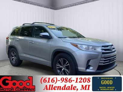 Used 2017 Toyota Highlander LE