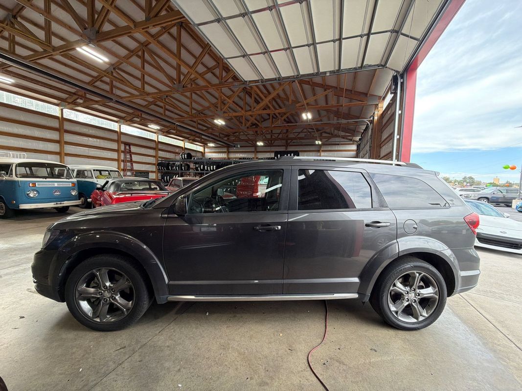 Used 2017 Dodge Journey Crossroad w/ Popular Equipment Group AWD/4WD image 11