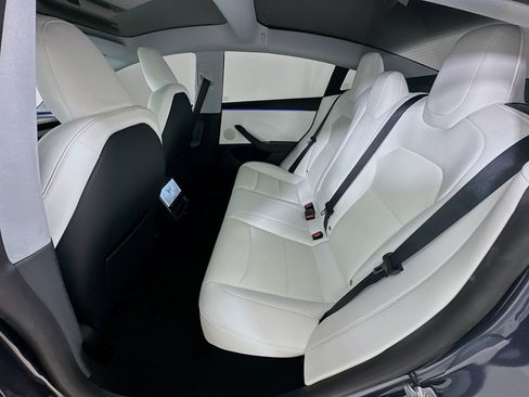 Used 2025 Tesla Model 3 Long Range image 24