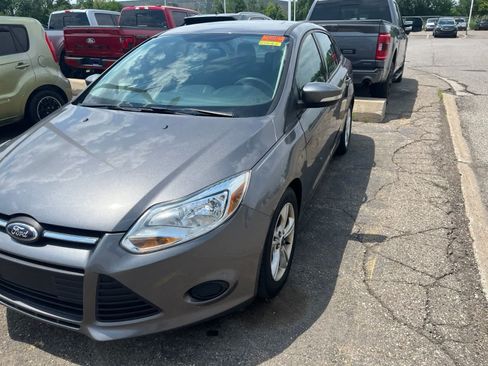 Used 2014 Ford Focus SE FWD image 5