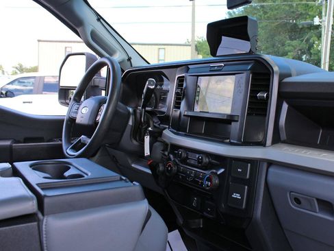 Used 2025 Ford F350 XL AWD/4WD image 35