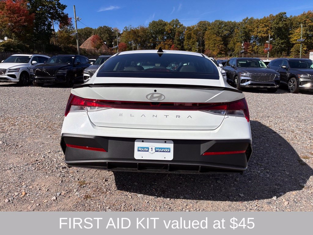 New 2026 Hyundai Elantra SEL Sport FWD image 6