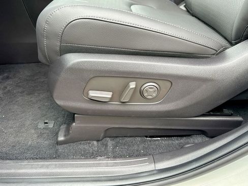 New 2025 Kia Carnival SX Prestige image 19