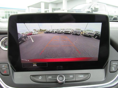 Certified 2024 Chevrolet Blazer LT w/ Convenience Package FWD image 28