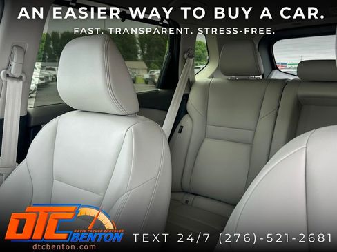 Used 2025 Nissan Rogue SL w/ SL Premium Package AWD/4WD image 14