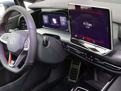 New 2026 Volkswagen Golf SE image 22