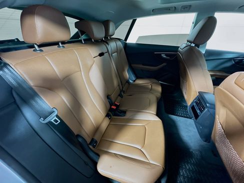 Used 2022 Audi Q8 Premium Plus w/ Premium Plus Package image 29