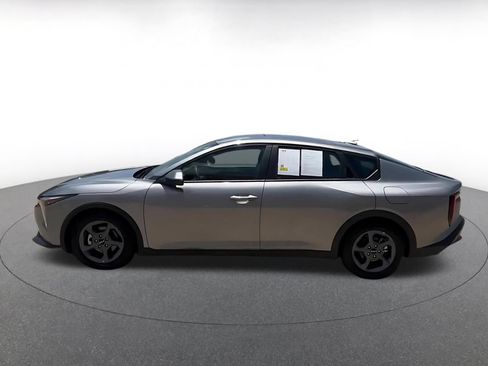 Used 2025 Kia K4 FWD image 8