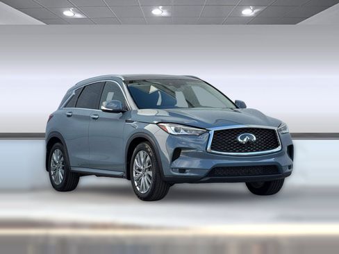 Used 2023 INFINITI QX50 Luxe FWD image 7