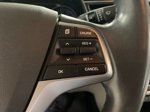Used 2017 Hyundai Elantra SE w/ SE A/T Tech Package 03 FWD image 18