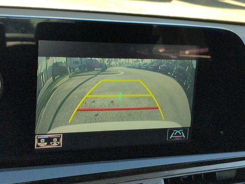 Used 2022 Lexus ES 350 w/ Premium Package FWD image 19