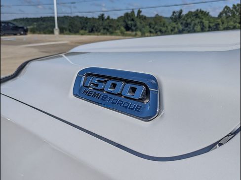 Used 2022 RAM 1500 Limited AWD/4WD image 13