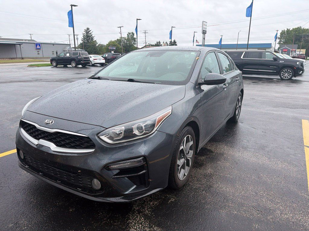 Used 2020 Kia Forte LXS FWD image 1