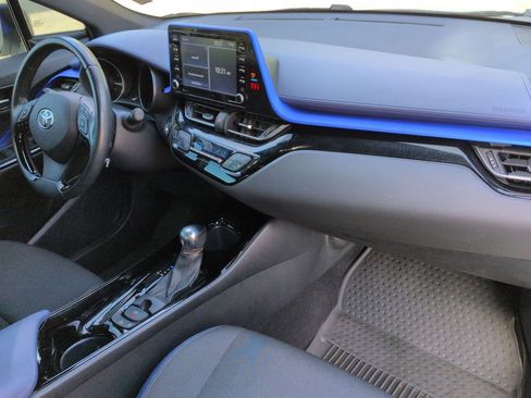 Used 2021 Toyota C-HR XLE image 25