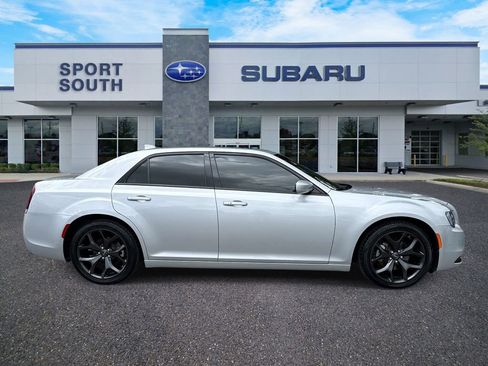 Used 2023 Chrysler 300 S RWD image 2