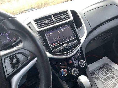 Used 2020 Chevrolet Sonic Premier image 16