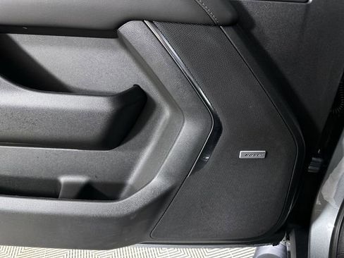 New 2026 Chevrolet Suburban Z71 AWD/4WD image 25