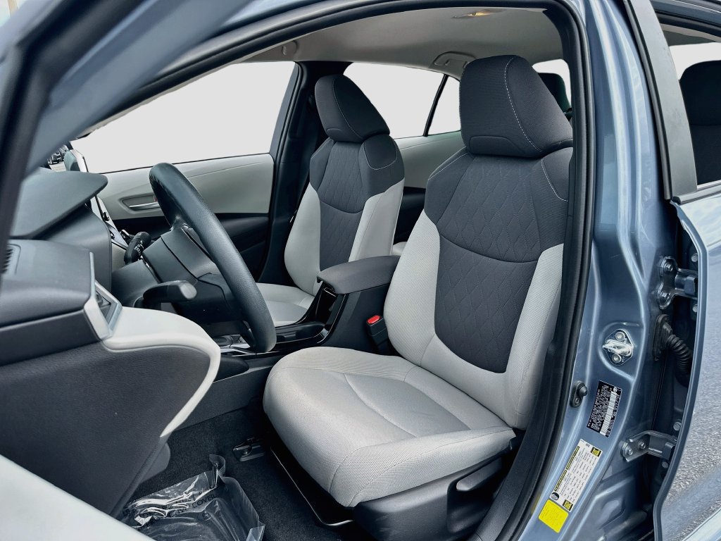 Used 2020 Toyota Corolla LE FWD image 19