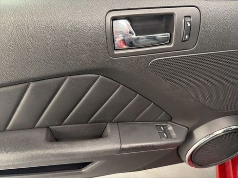 Used 2013 Ford Mustang GT Premium w/ GT Coupe Accessory Pkg 5 image 27