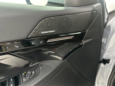 Used 2024 BMW 530i xDrive w/ M Sport Package image 28