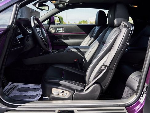Used 2020 Rolls-Royce Wraith RWD image 23