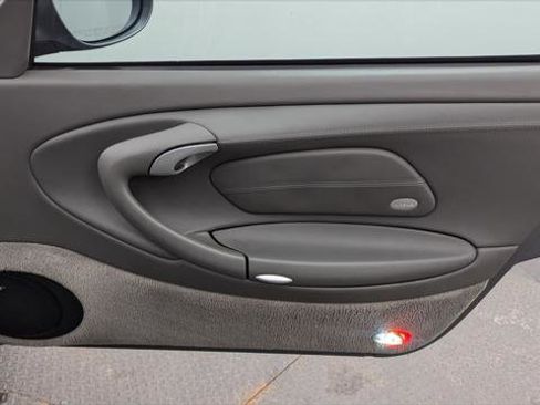 Used 2003 Porsche 911 Turbo image 19