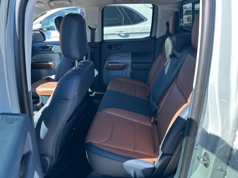 Used 2022 Ford Maverick Lariat w/ Lariat Luxury Package FWD image 7