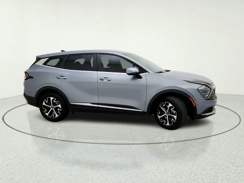 Used 2024 Kia Sportage EX FWD image 6