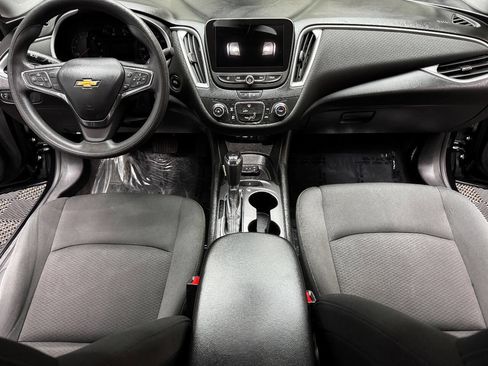 Used 2020 Chevrolet Malibu LS image 38