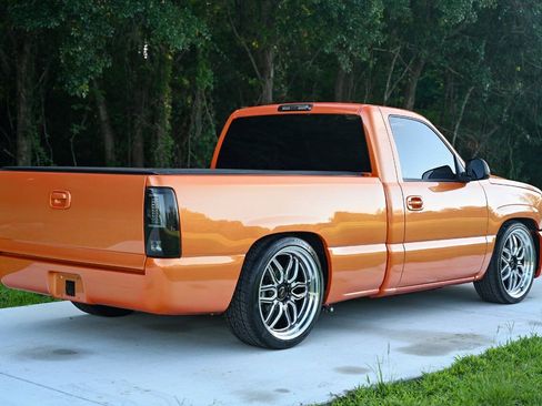 Used 2006 Chevrolet Silverado 1500 LT w/ Light Duty Power Package RWD image 2