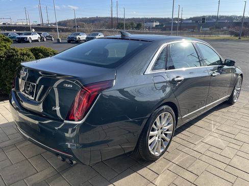 Used 2018 Cadillac CT6 AWD image 8