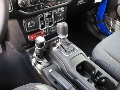 New 2026 Jeep Wrangler Unlimited Sport AWD/4WD image 21
