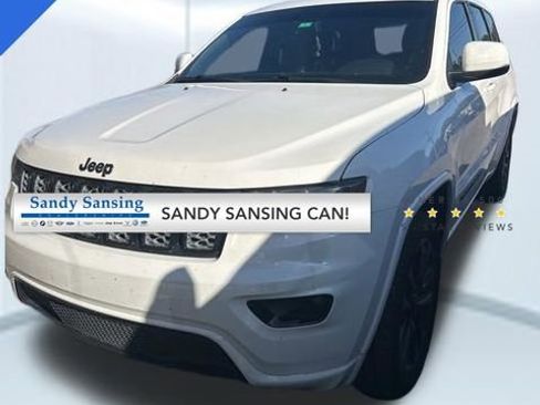 Used 2019 Jeep Grand Cherokee Altitude image 1