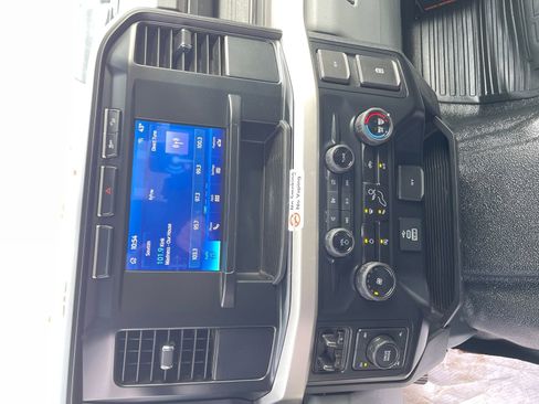 Used 2024 Ford F250 XL w/ XL Chrome Package image 12