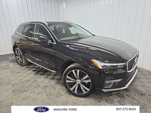 Used 2023 Volvo XC60 B5 Plus w/ Climate Package AWD/4WD image 9