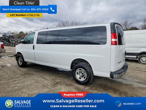 Used 2017 Chevrolet Express 3500 LT w/ LT Preferred Equipment Group image 3