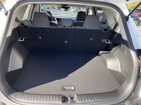New 2026 Kia Seltos LX image 4