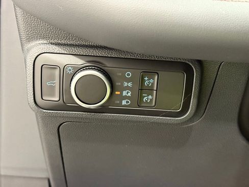 New 2026 Ford Explorer Active image 34