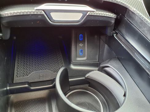 Certified 2025 Mercedes-Benz GLC 300 4MATIC image 18