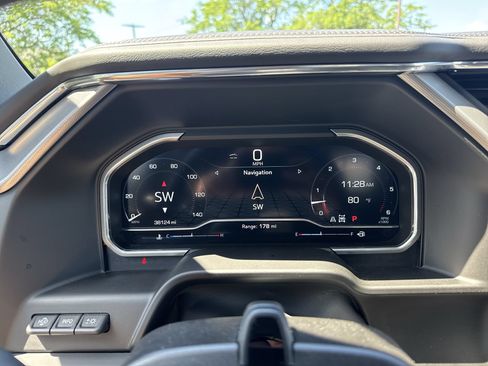 Used 2023 GMC Sierra 1500 Denali AWD/4WD image 12