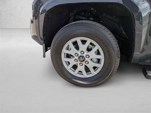 Certified 2024 Toyota Tacoma SR5 image 22