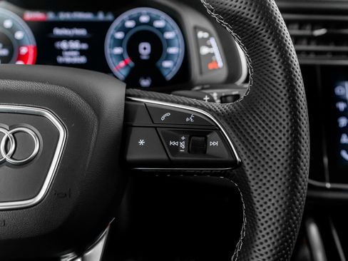 Used 2025 Audi SQ7 Premium Plus image 44