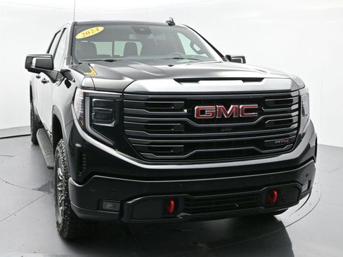 Used 2024 GMC Sierra 1500 AT4 w/ AT4 Premium Package AWD/4WD image 2