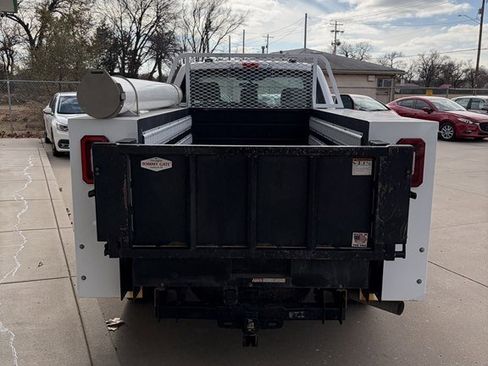 Used 2021 Ford F250 XL w/ Power Equipment Group image 9