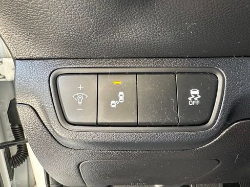Used 2023 Kia Forte LXS w/ LXS Technology Package FWD image 23