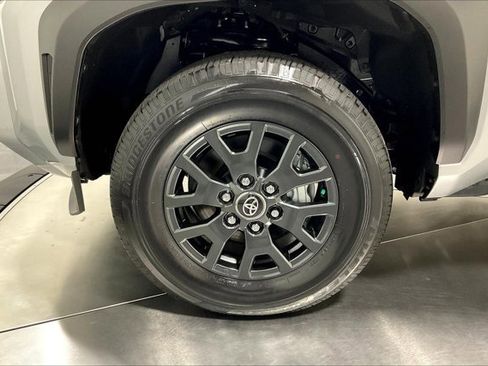 Used 2025 Toyota 4Runner SR5 image 9